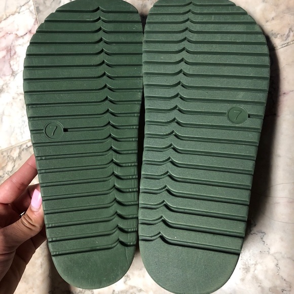 Hunter for target green slides - Picture 4 of 6